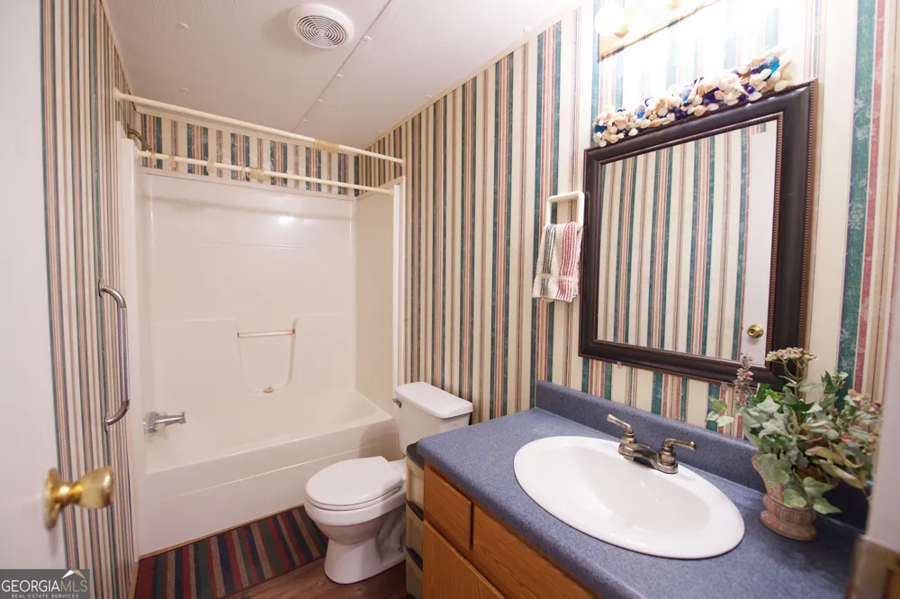 5314 Donnan RD Macon, GA 31217