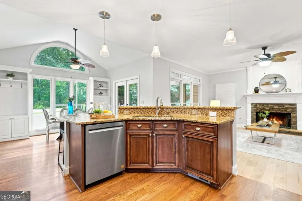 7350 Devonhall WAY Johns Creek, GA 30097