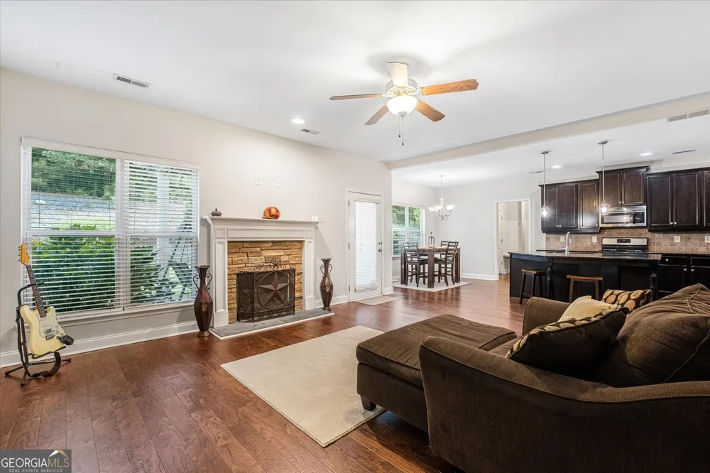 62 Seabiscuit CT Newnan, GA 30263