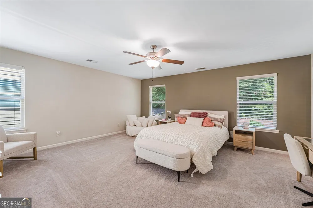 62 Seabiscuit CT Newnan, GA 30263