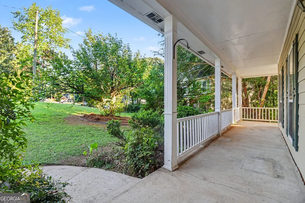 2042 Fox Hound WAY Lawrenceville, GA 30043