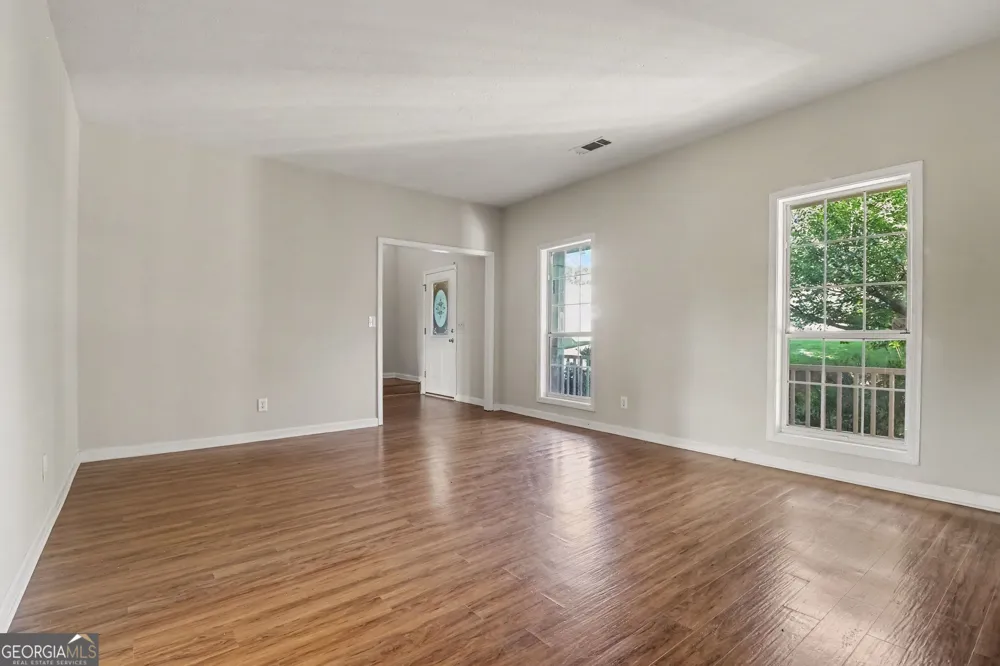 2042 Fox Hound WAY Lawrenceville, GA 30043