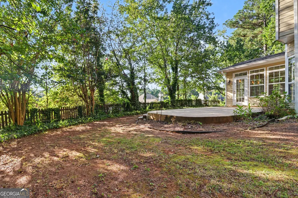 2042 Fox Hound WAY Lawrenceville, GA 30043