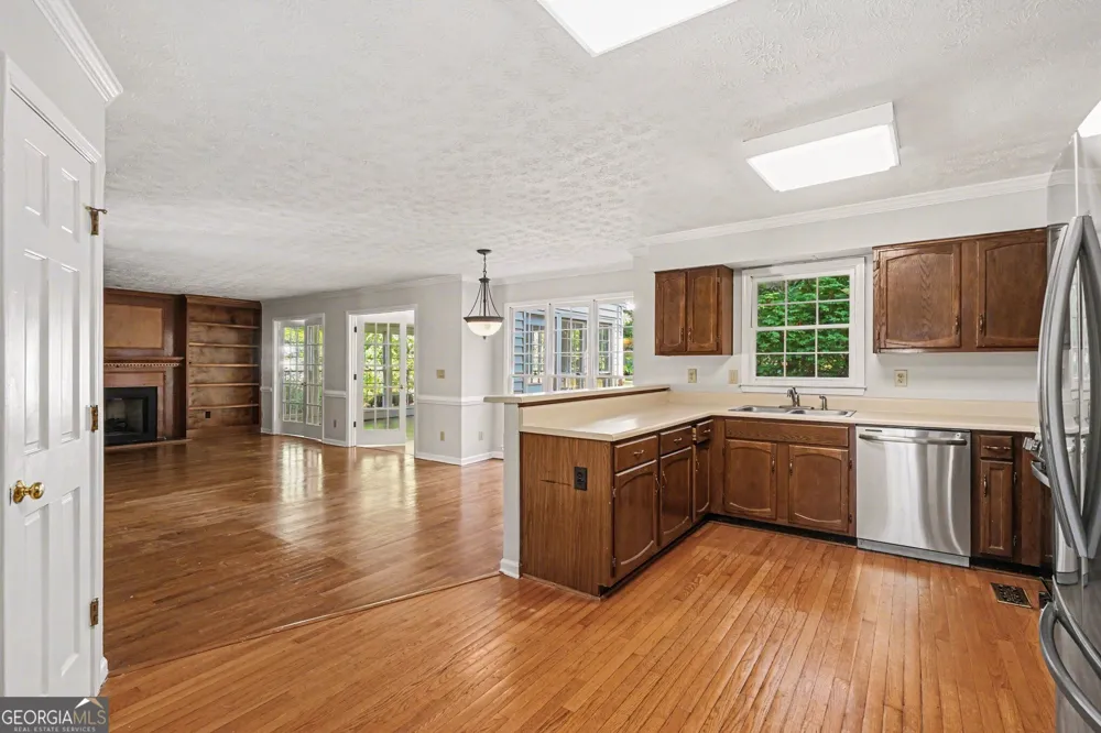2350 Montrose PL Snellville, GA 30078