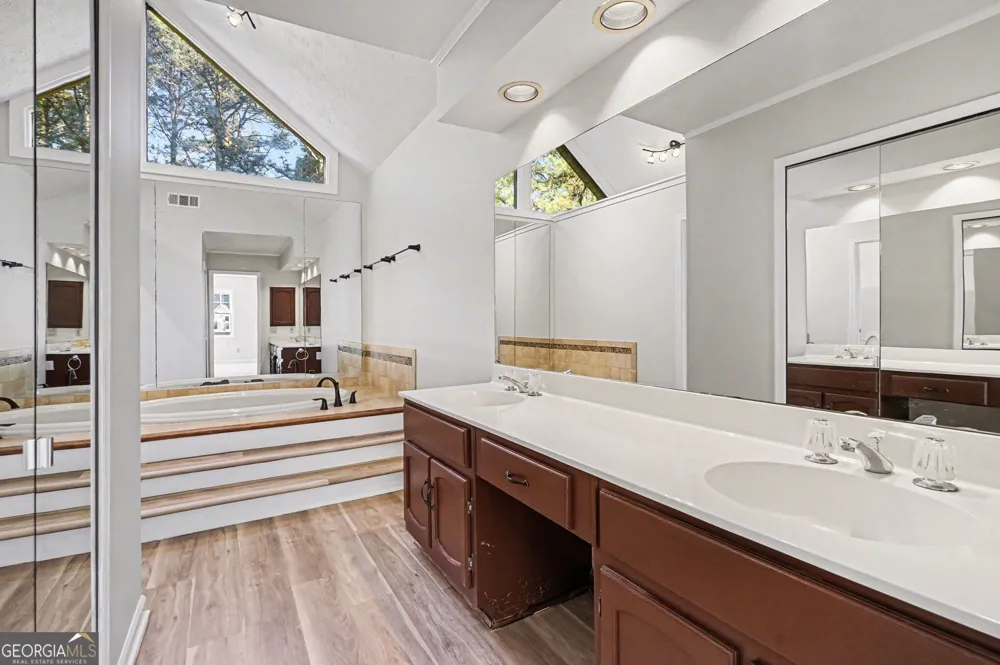 2350 Montrose PL Snellville, GA 30078