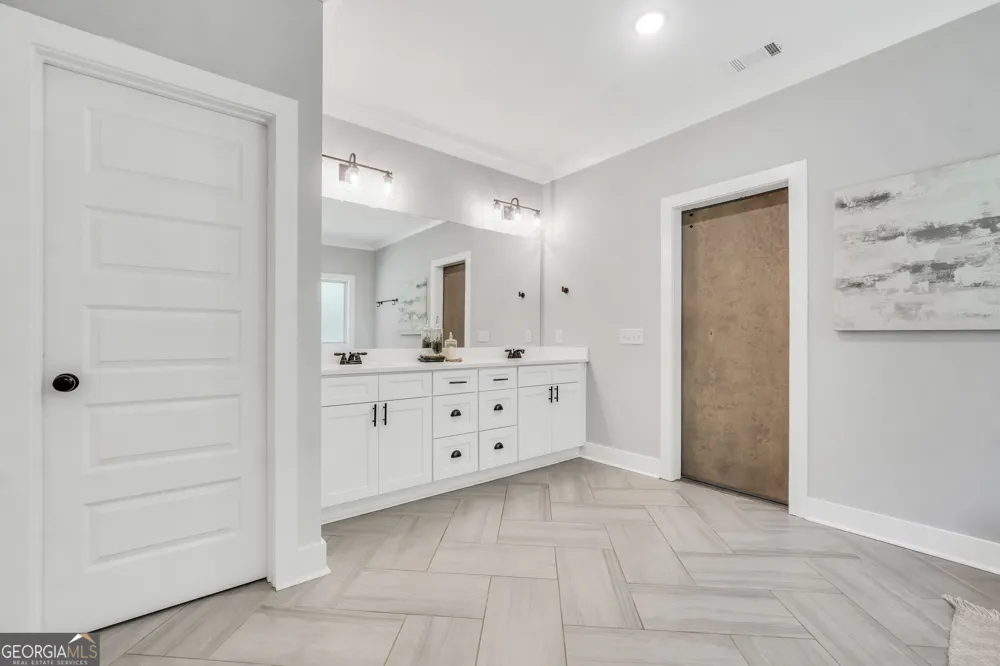 131 N Belmont WAY Forsyth, GA 31029