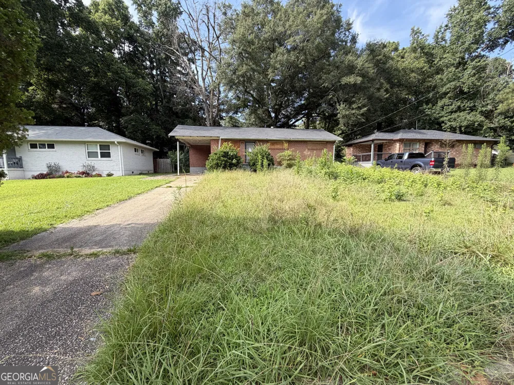 3272 Glenco DR Decatur, GA 30032