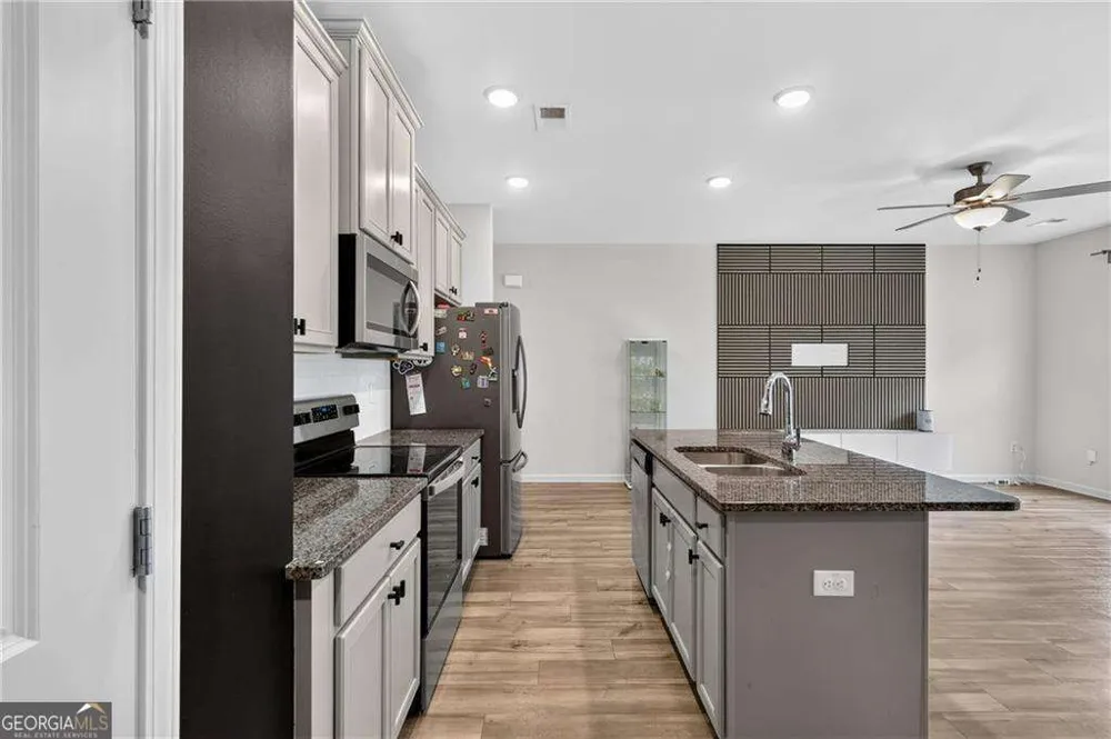 4711 Fairfax DR Oakwood, GA 30566