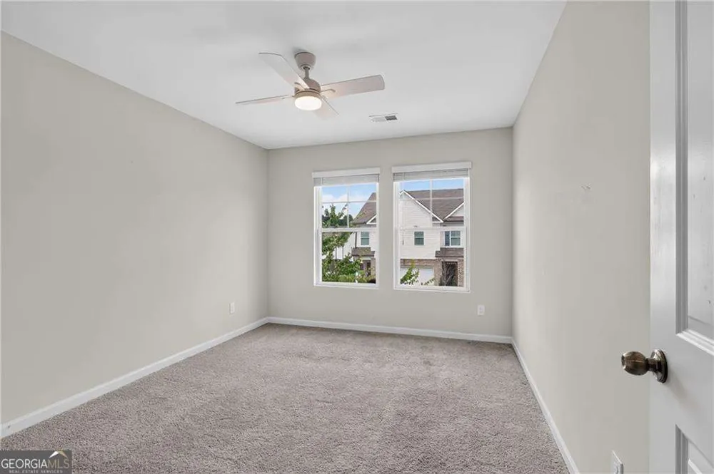 4711 Fairfax DR Oakwood, GA 30566