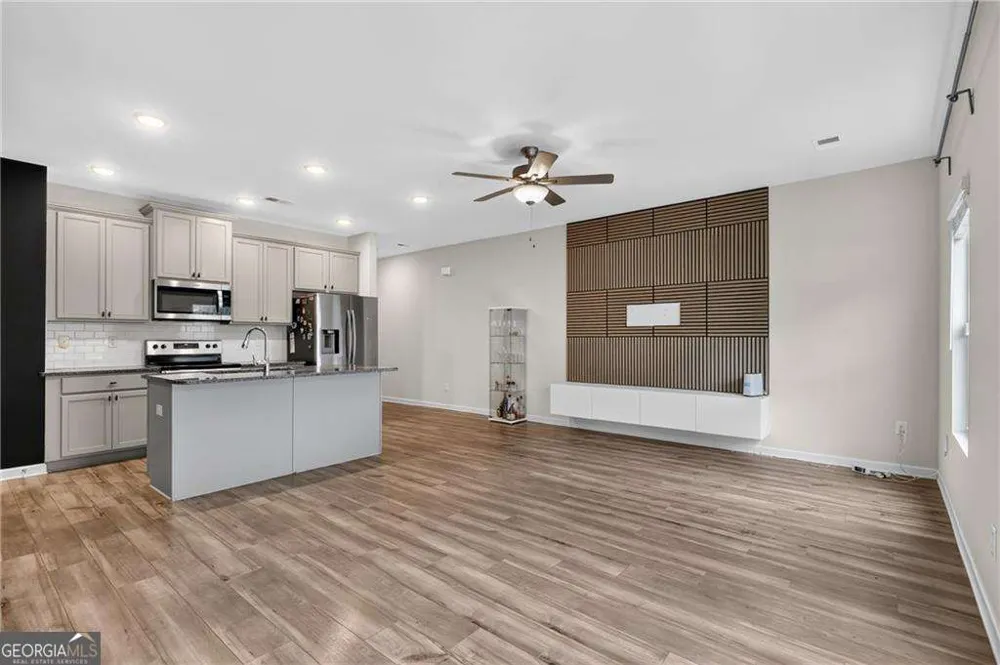4711 Fairfax DR Oakwood, GA 30566