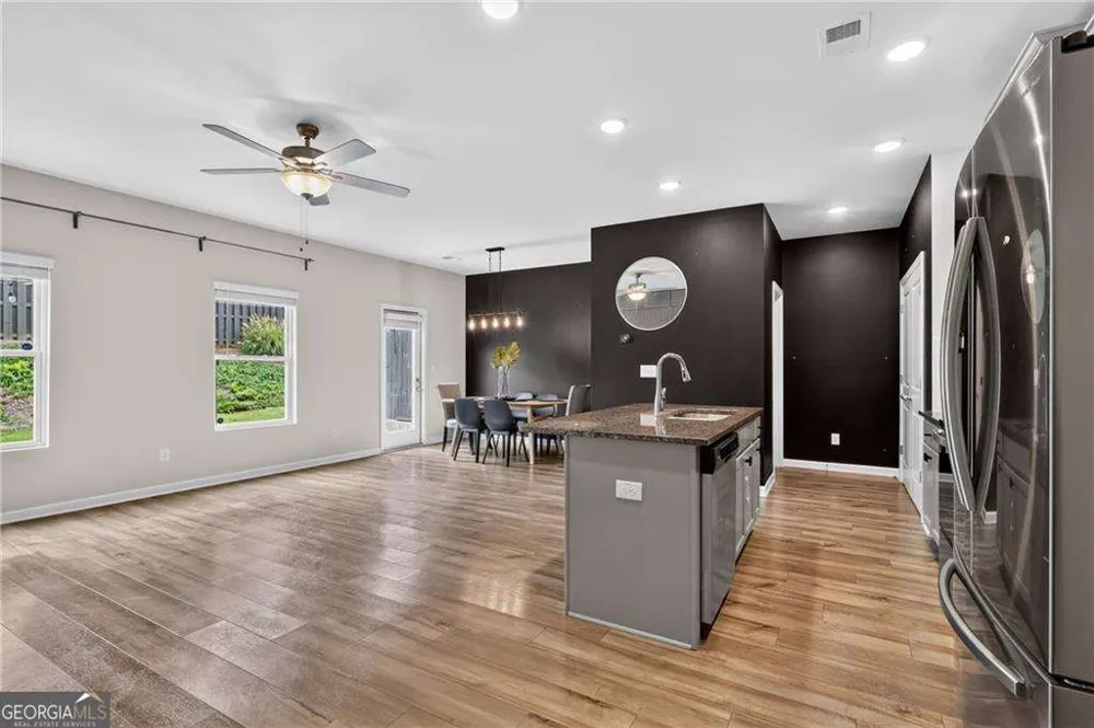4711 Fairfax DR Oakwood, GA 30566