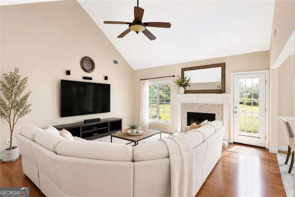 705 Allens Landing DR Lawrenceville, GA 30045
