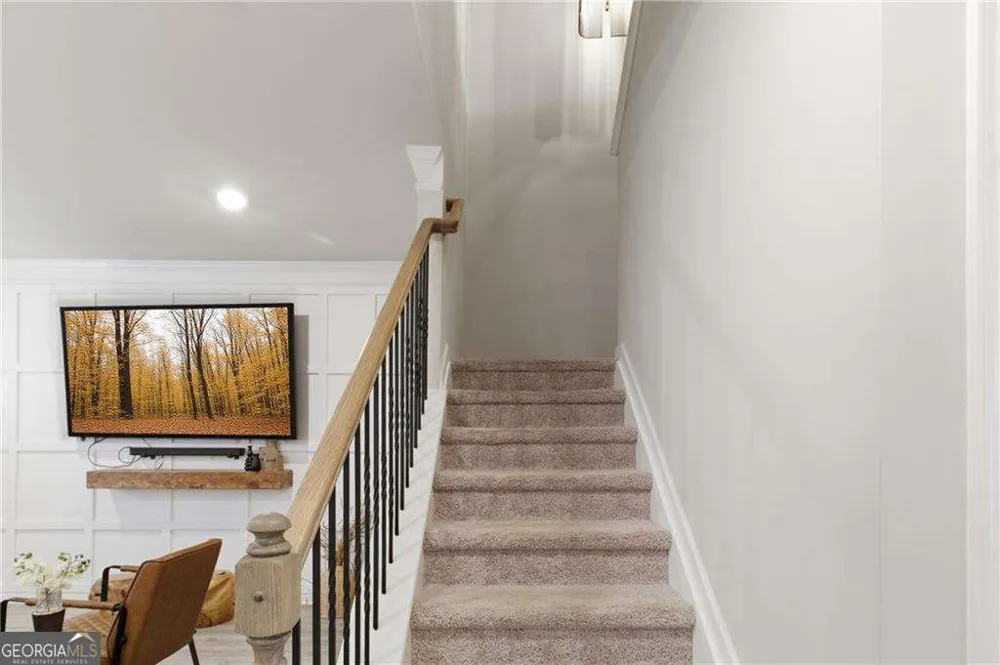 106 Creekside Bluff WAY Auburn, GA 30011