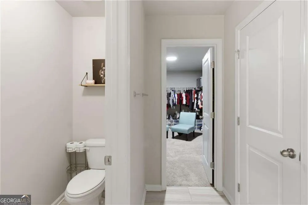 106 Creekside Bluff WAY Auburn, GA 30011