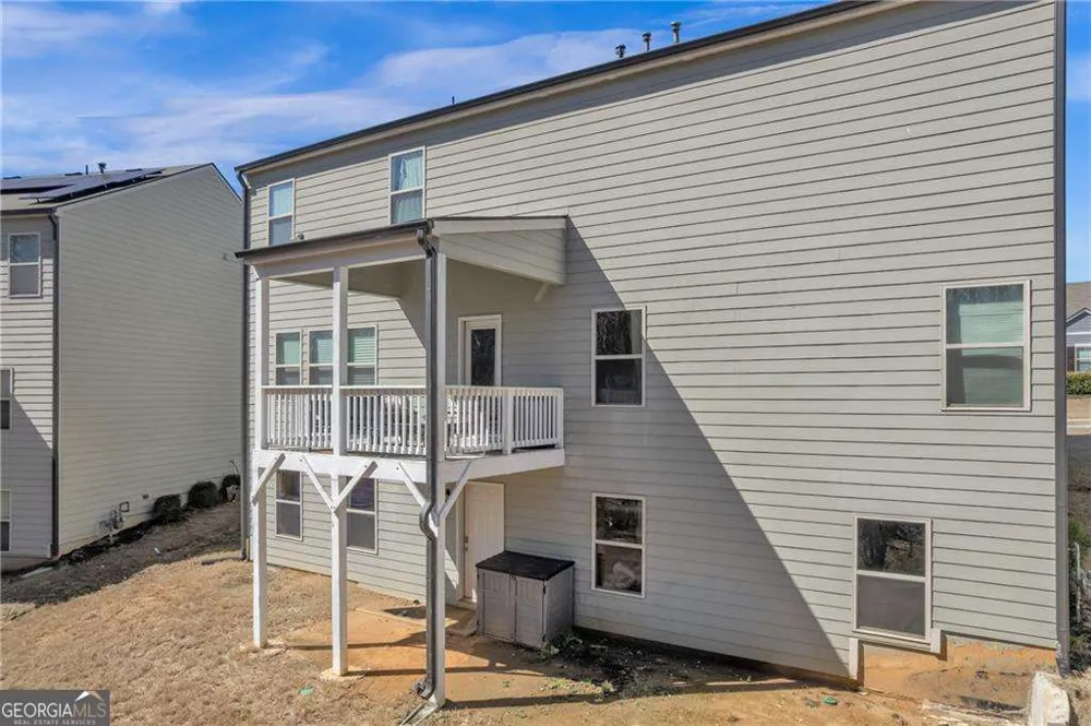 106 Creekside Bluff WAY Auburn, GA 30011