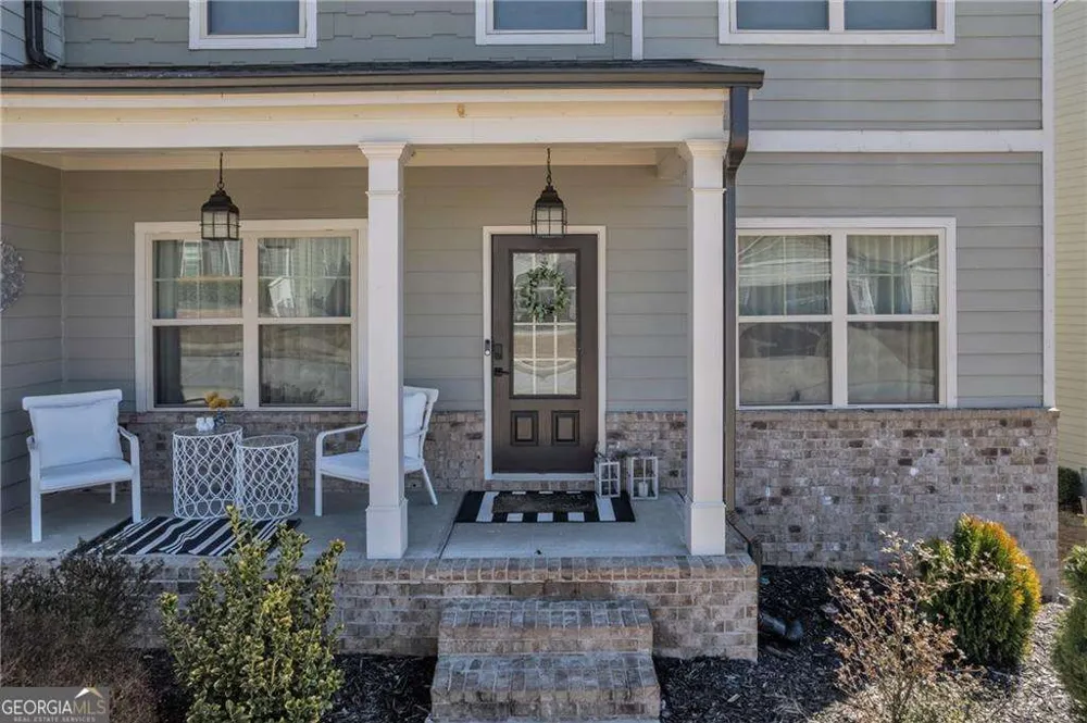 106 Creekside Bluff WAY Auburn, GA 30011