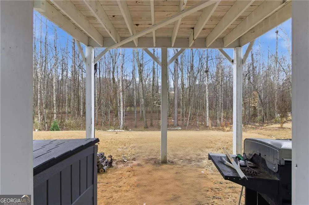 106 Creekside Bluff WAY Auburn, GA 30011