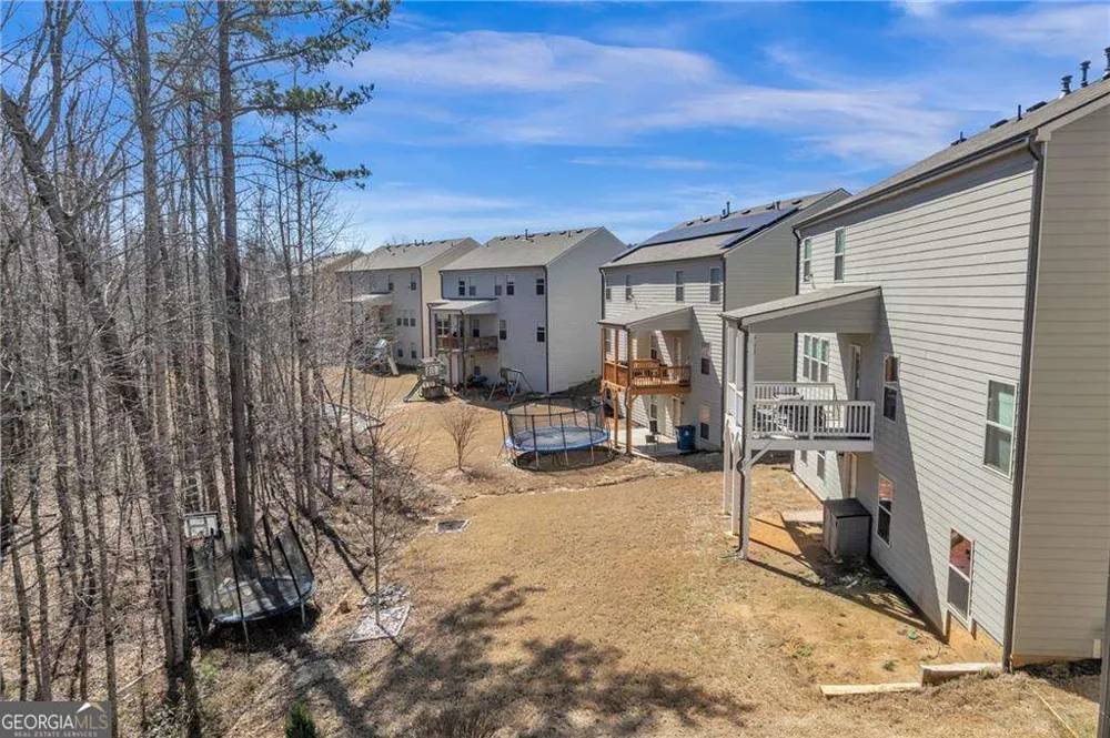 106 Creekside Bluff WAY Auburn, GA 30011
