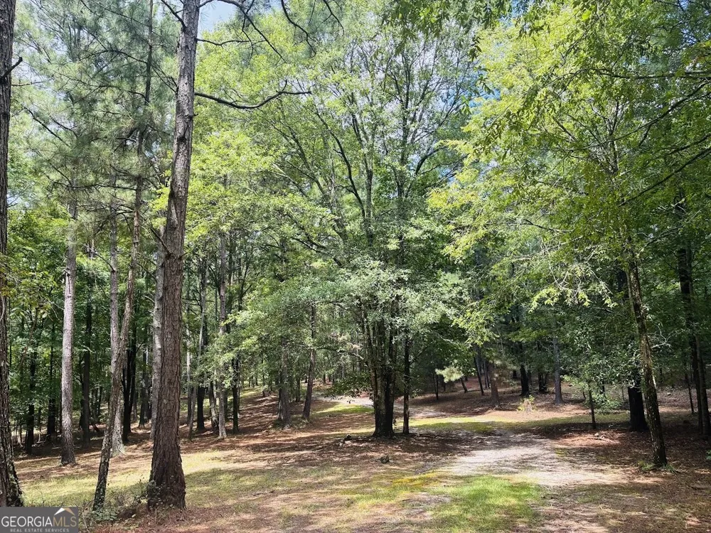 3889 Greenville RD LaGrange, GA 30241