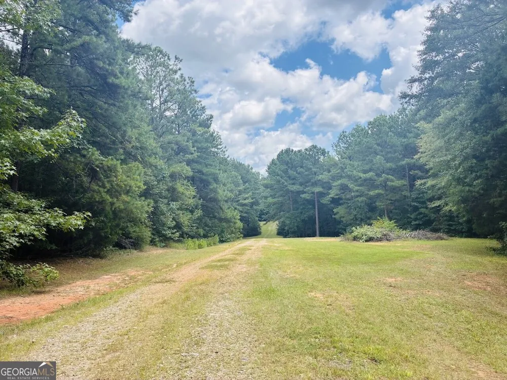 3889 Greenville RD LaGrange, GA 30241