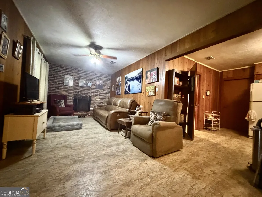 416 GA Highway 107 Hazlehurst, GA 31539