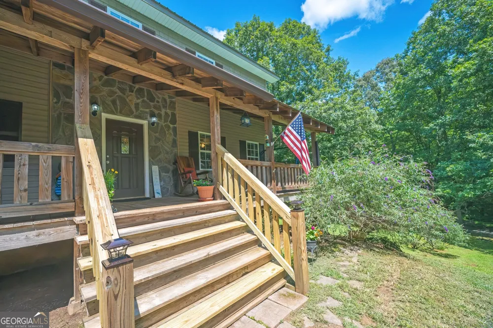 495 Dockery LN Mineral Bluff, GA 30559