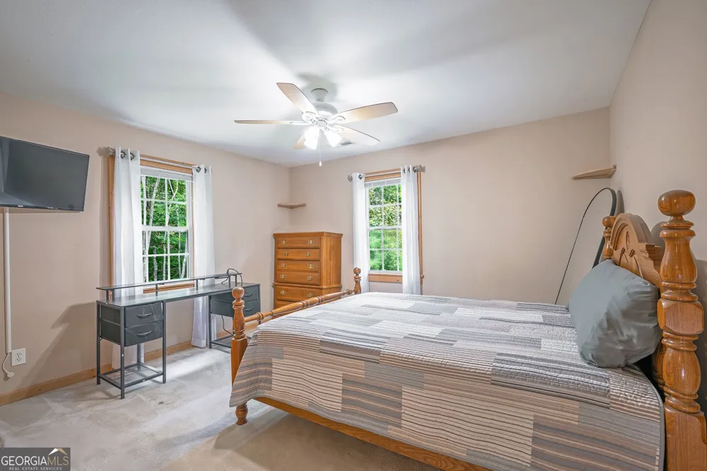 495 Dockery LN Mineral Bluff, GA 30559