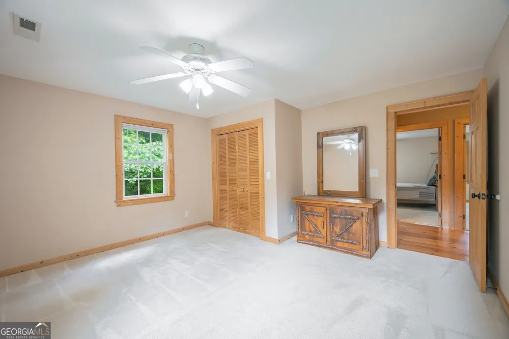 495 Dockery LN Mineral Bluff, GA 30559