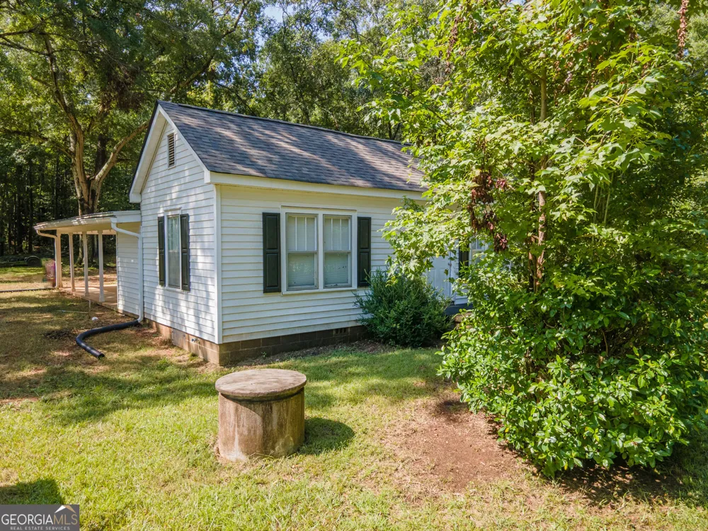 247 Ball ST Moreland, GA 30259