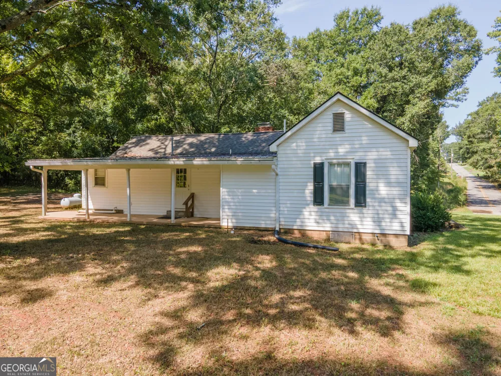 247 Ball ST Moreland, GA 30259