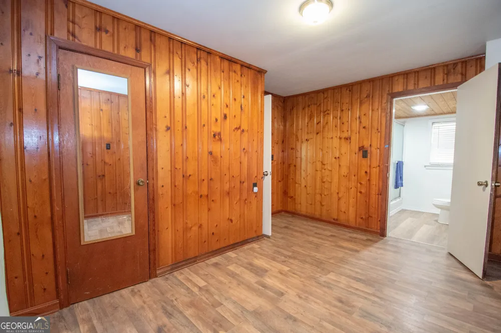247 Ball ST Moreland, GA 30259