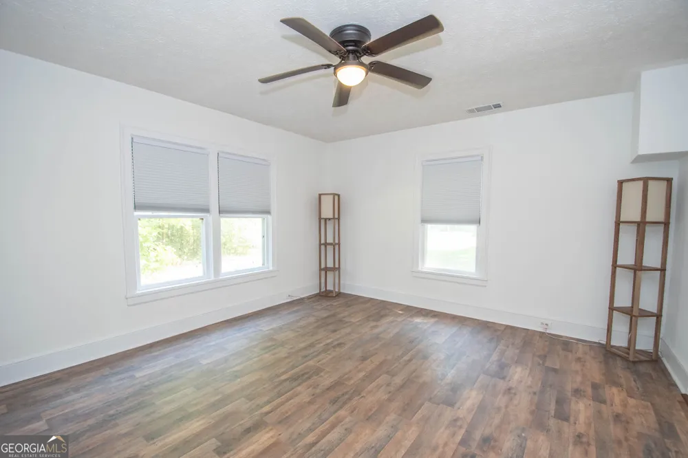 247 Ball ST Moreland, GA 30259