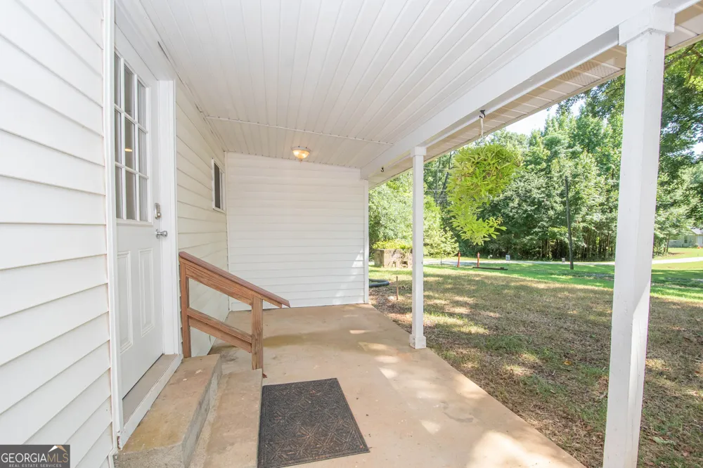 247 Ball ST Moreland, GA 30259