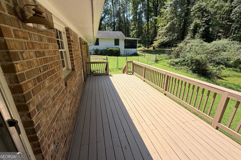 310 Sharon DR Fayetteville, GA 30214
