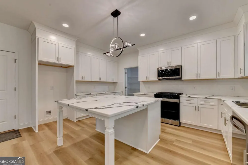 9135 Fox Trail LN Gainesville, GA 30506