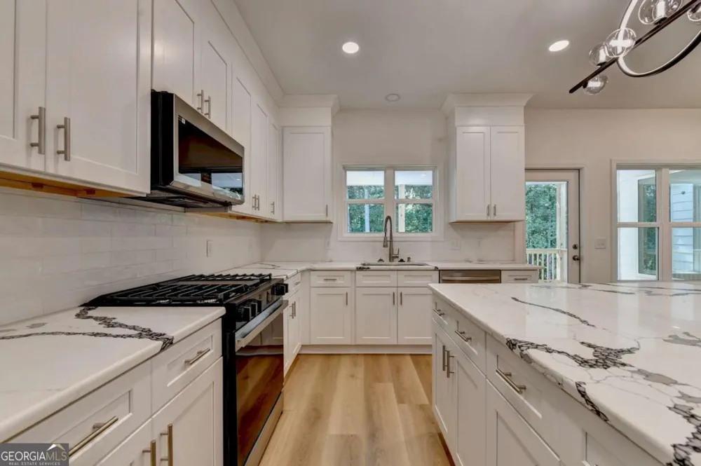9135 Fox Trail LN Gainesville, GA 30506