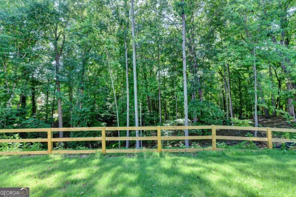9135 Fox Trail LN Gainesville, GA 30506