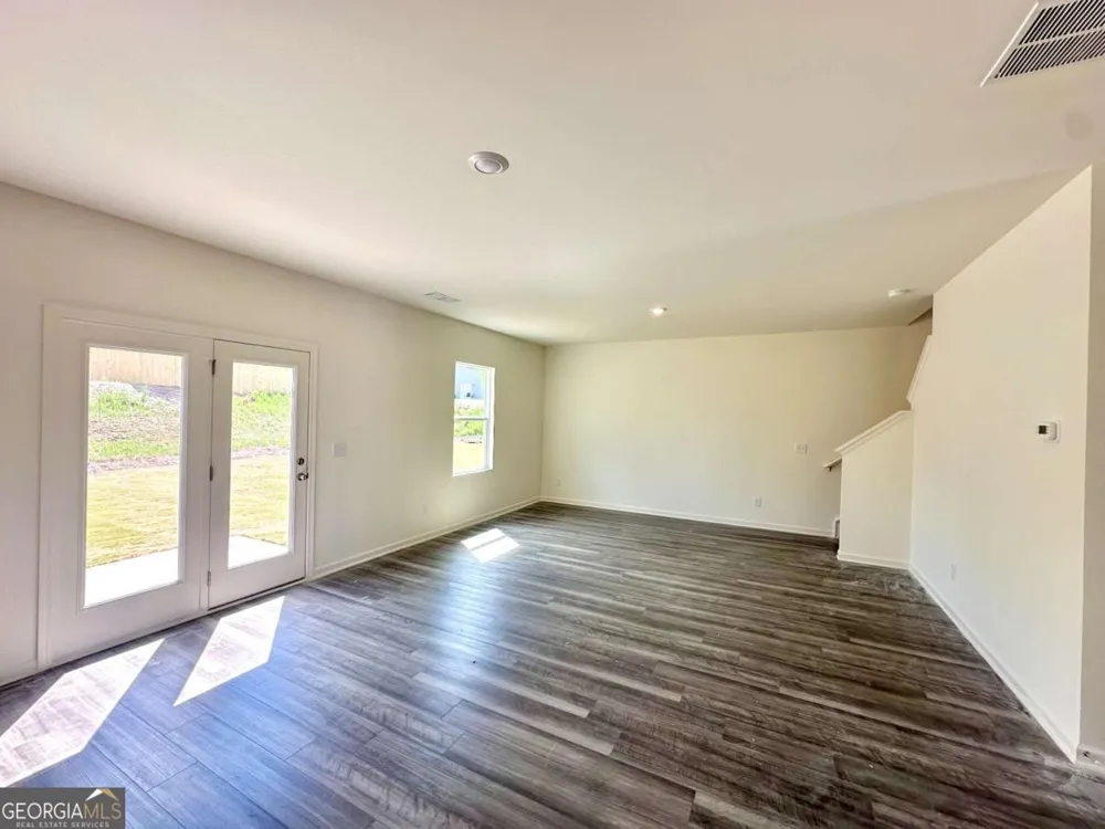 10 Norwalk Lane Dallas, GA 30157