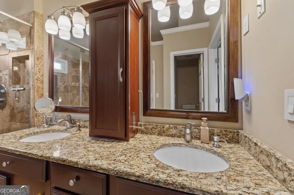 2057 Devonhurst DR Powder Springs, GA 30127