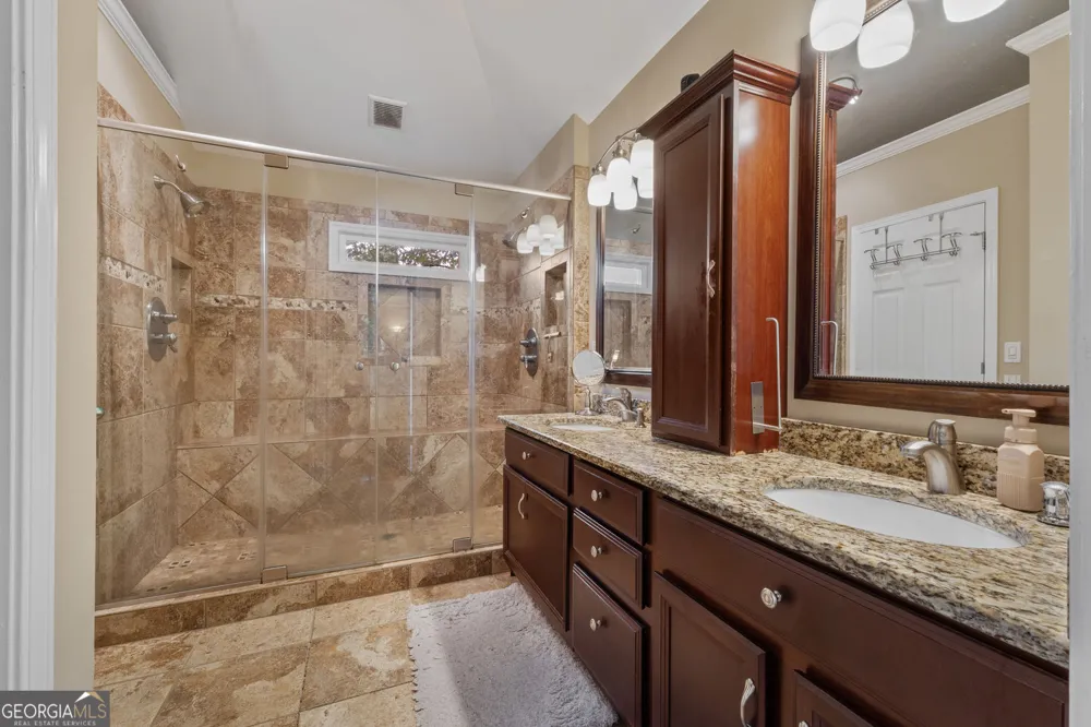 2057 Devonhurst DR Powder Springs, GA 30127