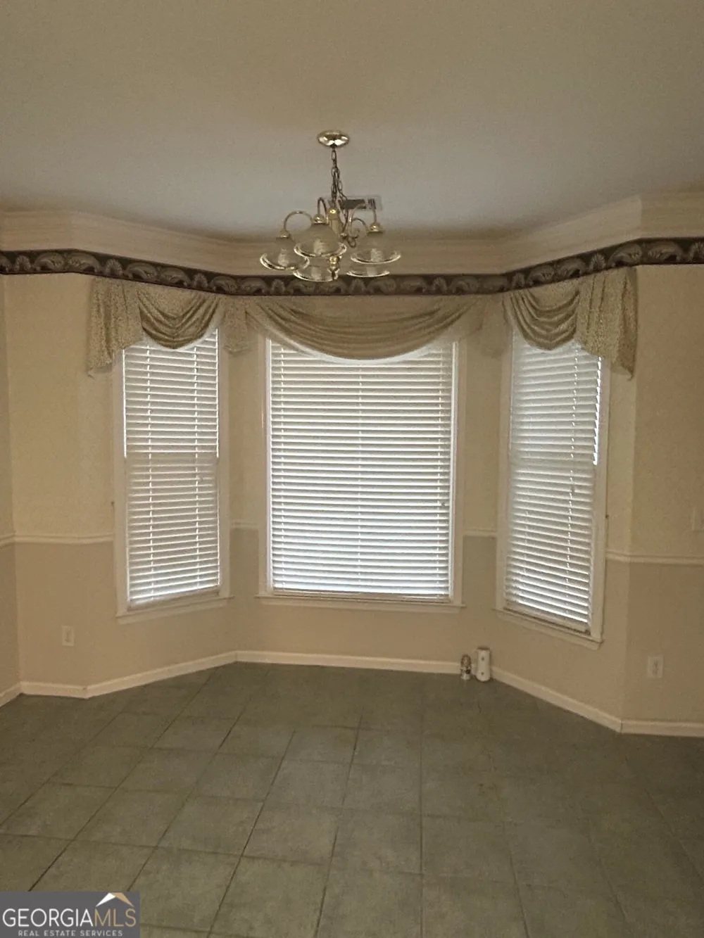 4271 Ivy RUN Ellenwood, GA 30294