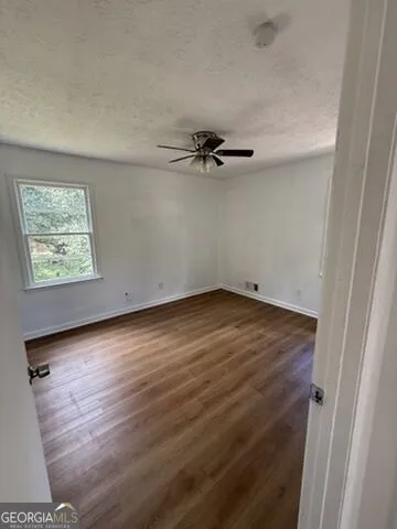 119 Amberwood LN Griffin, GA 30223