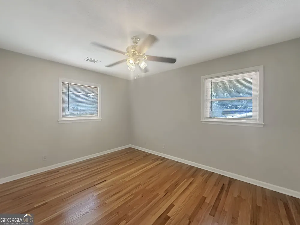 514 Clover DR Buford, GA 30518