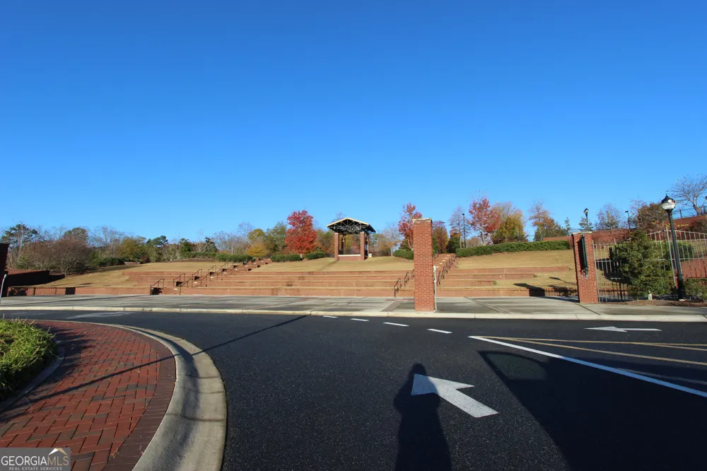 514 Clover DR Buford, GA 30518
