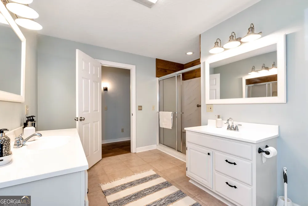3978 Pine Shore CIR Gainesville, GA 30501