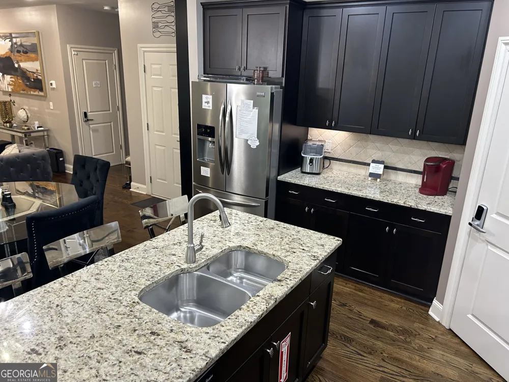2215 COLLINS RIDGE DR Atlanta, GA 30318