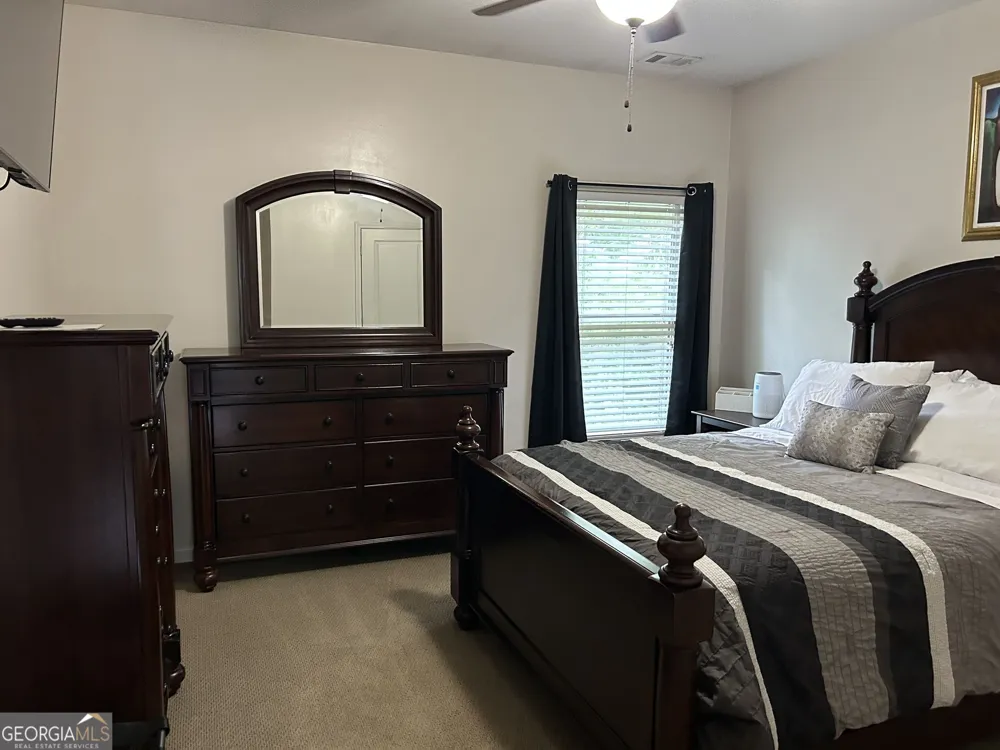 2215 COLLINS RIDGE DR Atlanta, GA 30318
