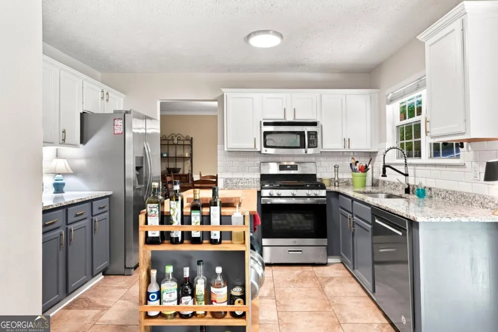 1593 Woodmore DR SW Marietta, GA 30008