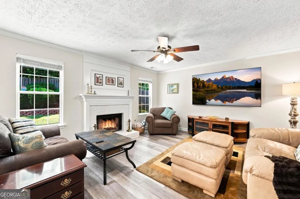 1593 Woodmore DR SW Marietta, GA 30008