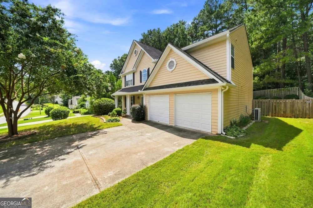 1593 Woodmore DR SW Marietta, GA 30008